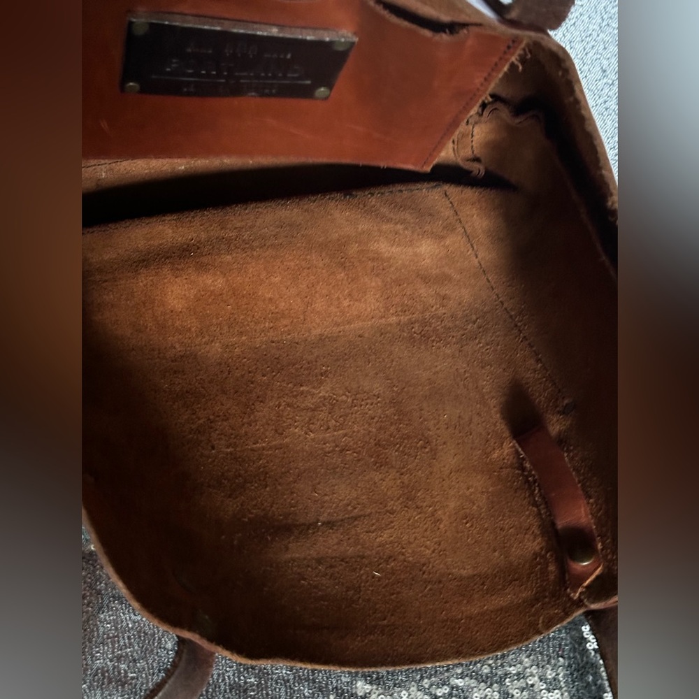 Portland Leather Honey Large Tote Bag - Picture 7 of 12